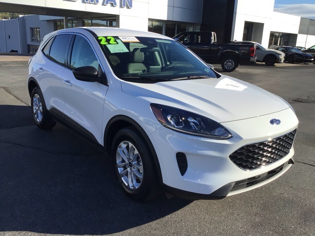 2022 Ford Escape SE's photo