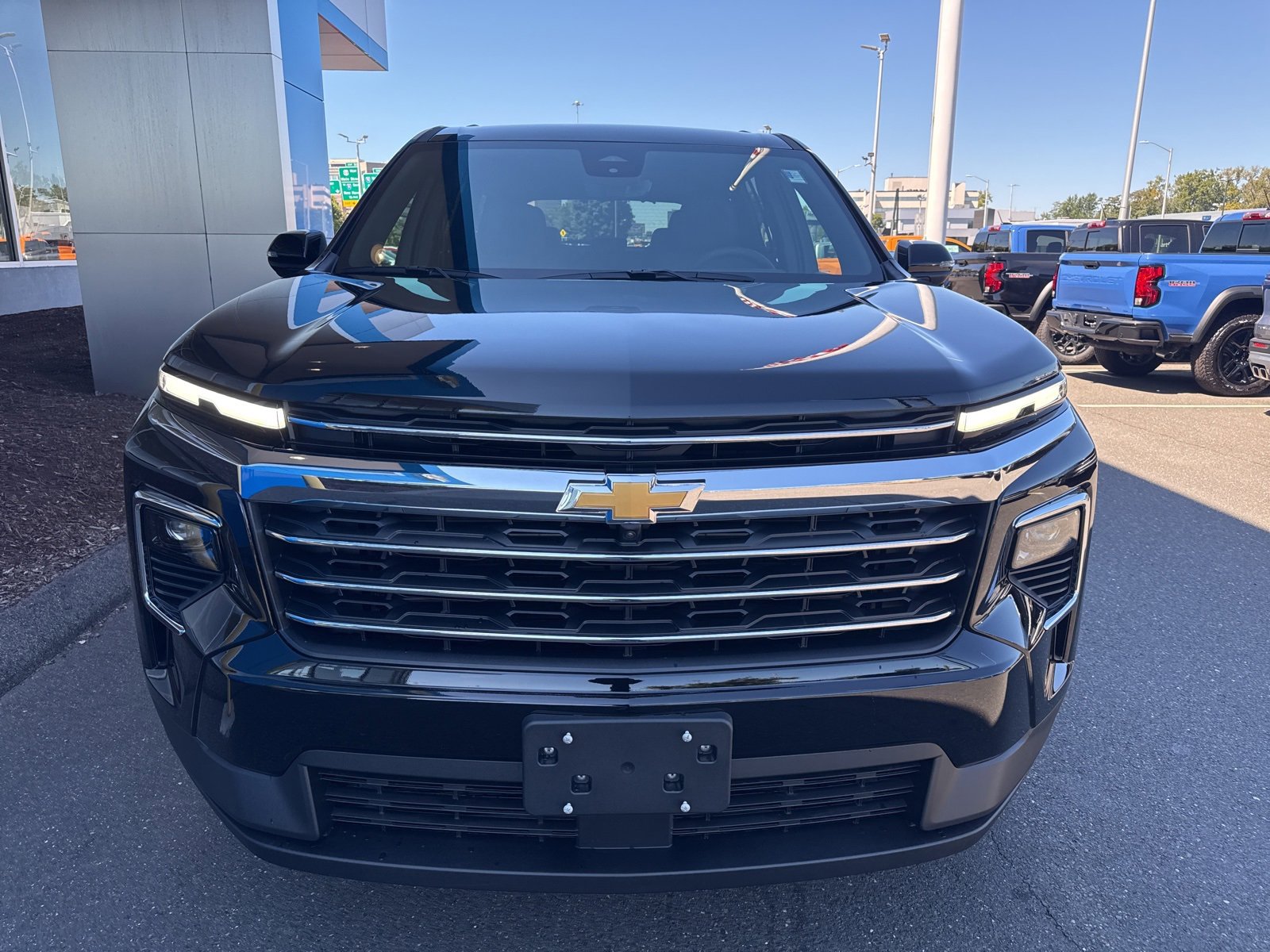 2026 Chevrolet Traverse photo 2