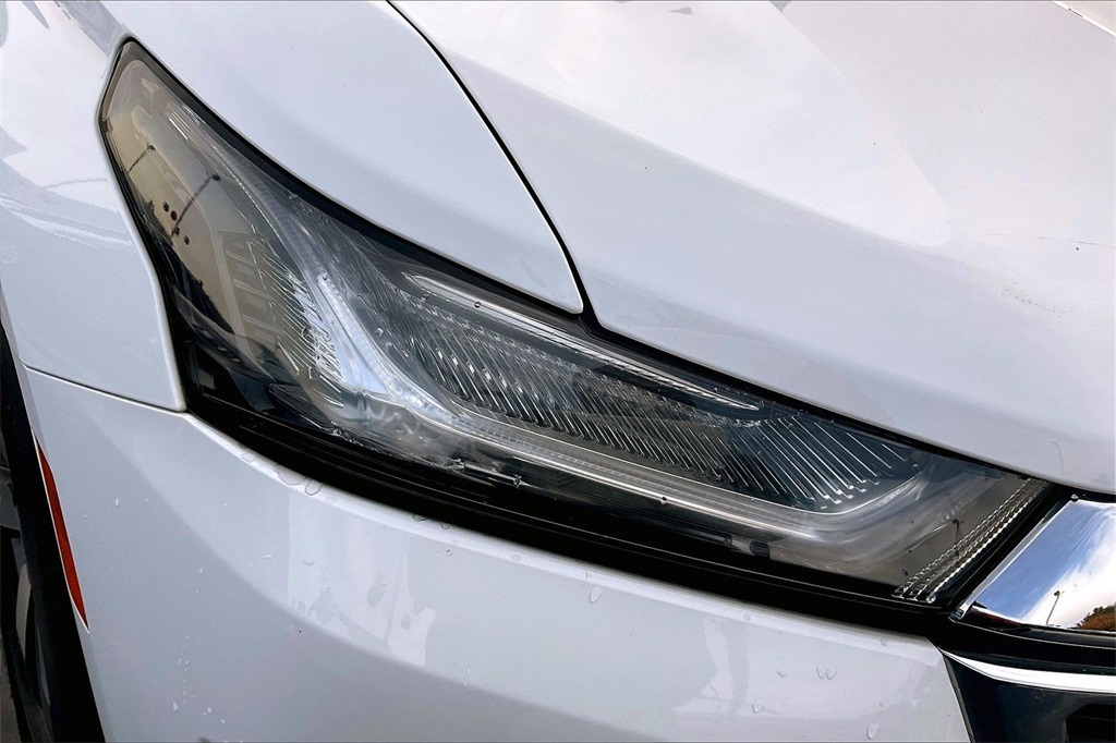 2023 CHEVROLET TRAVERSE - Image 28