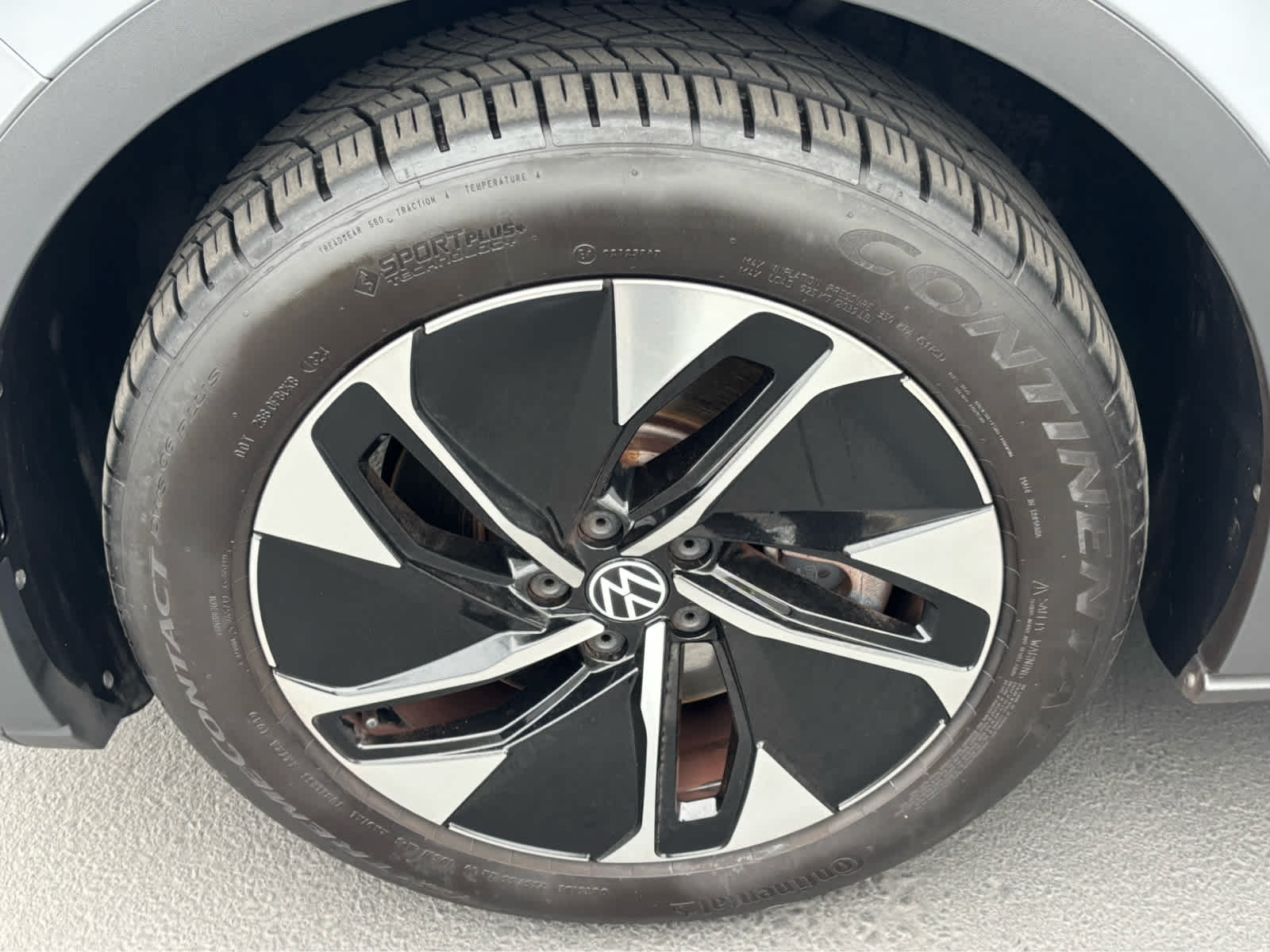 2022 Volkswagen ID.4 Pro photo 24