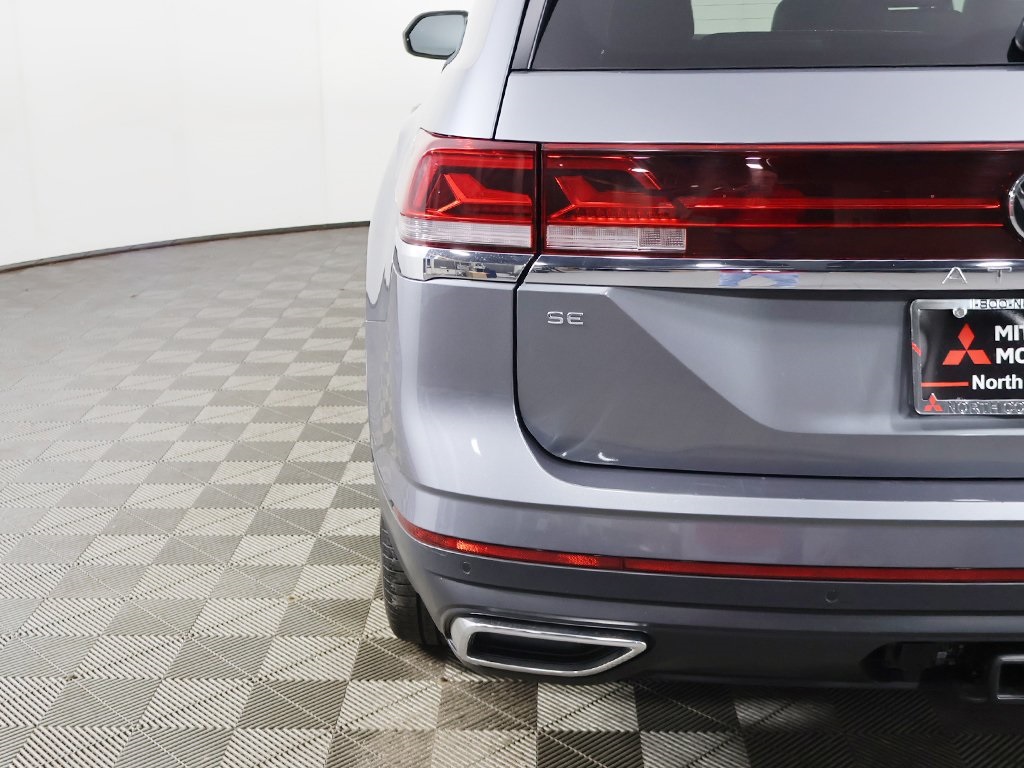 2024 Volkswagen Atlas SE Technology photo 13