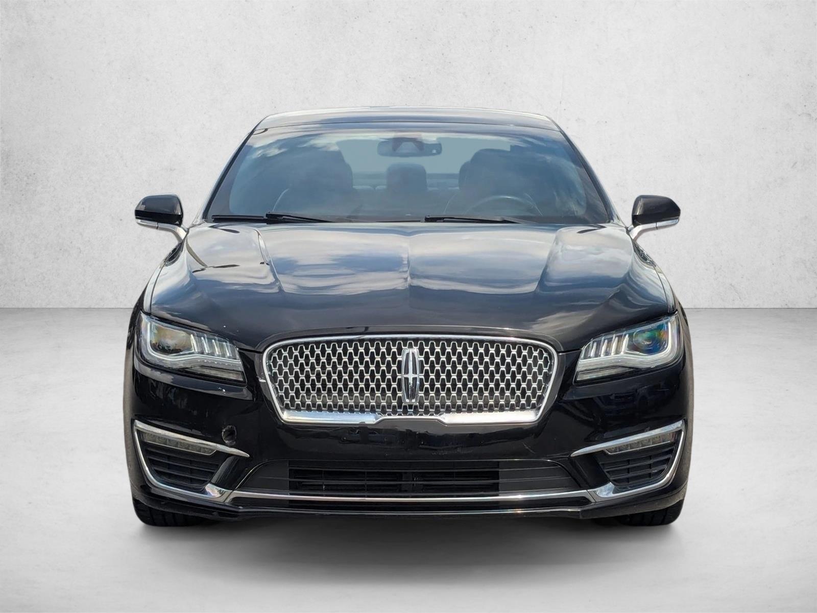 2019 Lincoln MKZ Reserve photo 2