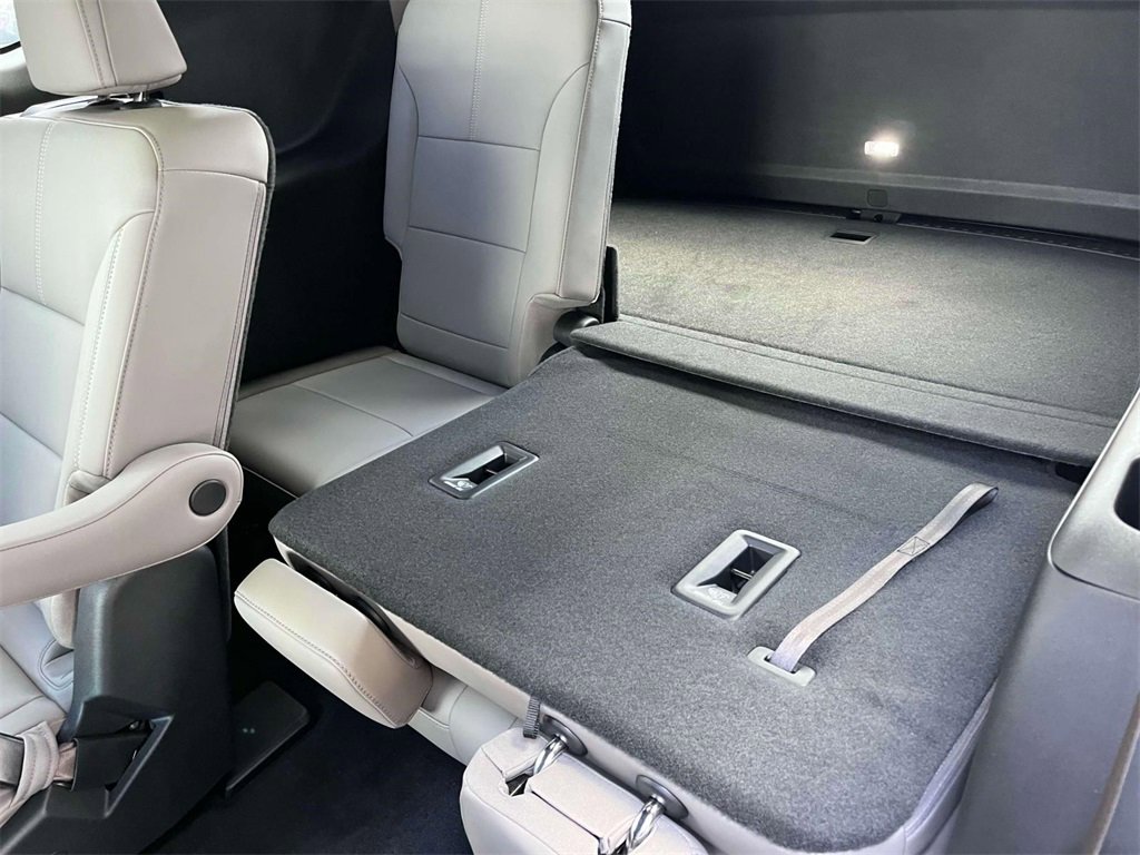 2025 Gmc Acadia Elevation photo 17