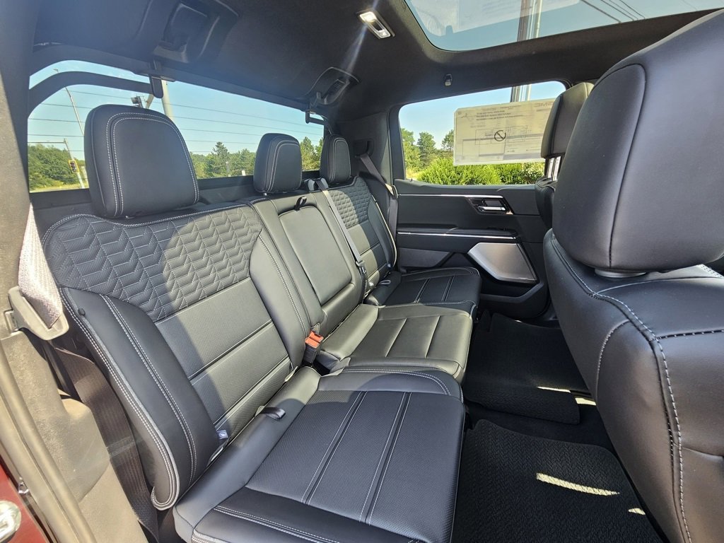 2025 Gmc Sierra EV Denali photo 11