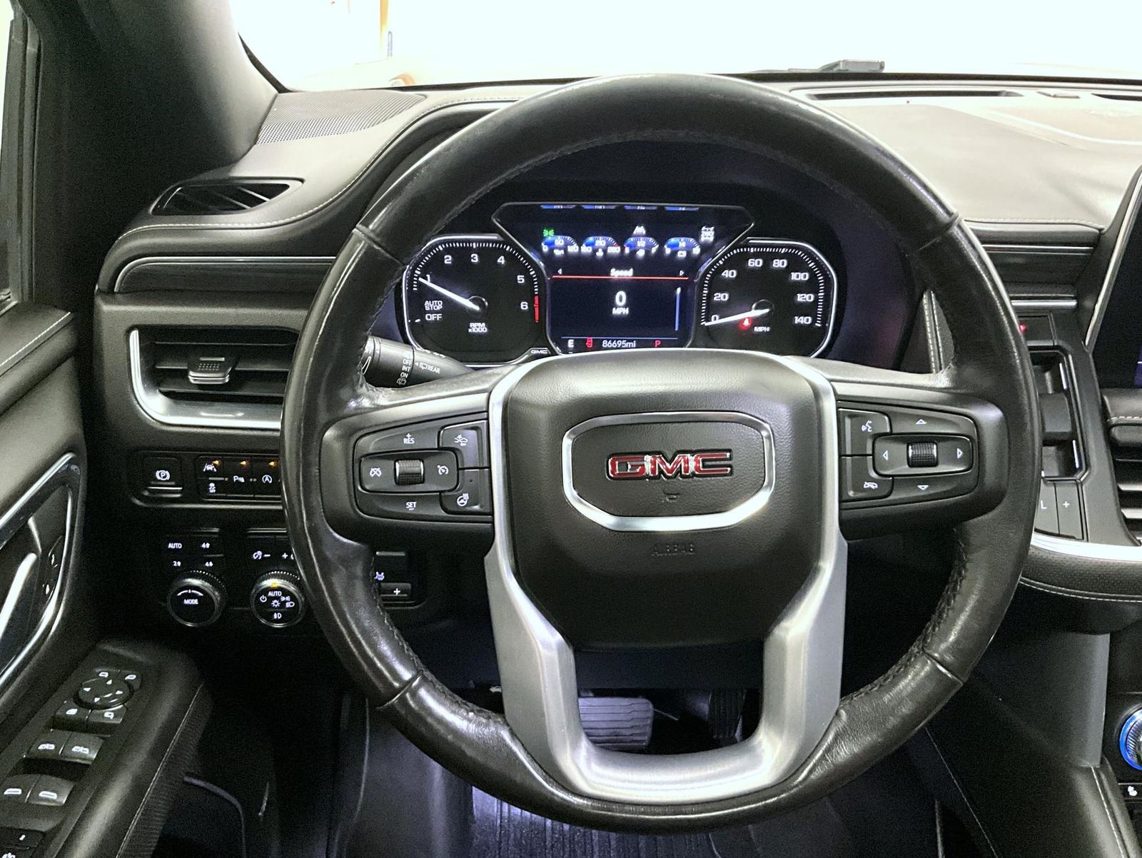 2021 Gmc Yukon XL SLT photo 12