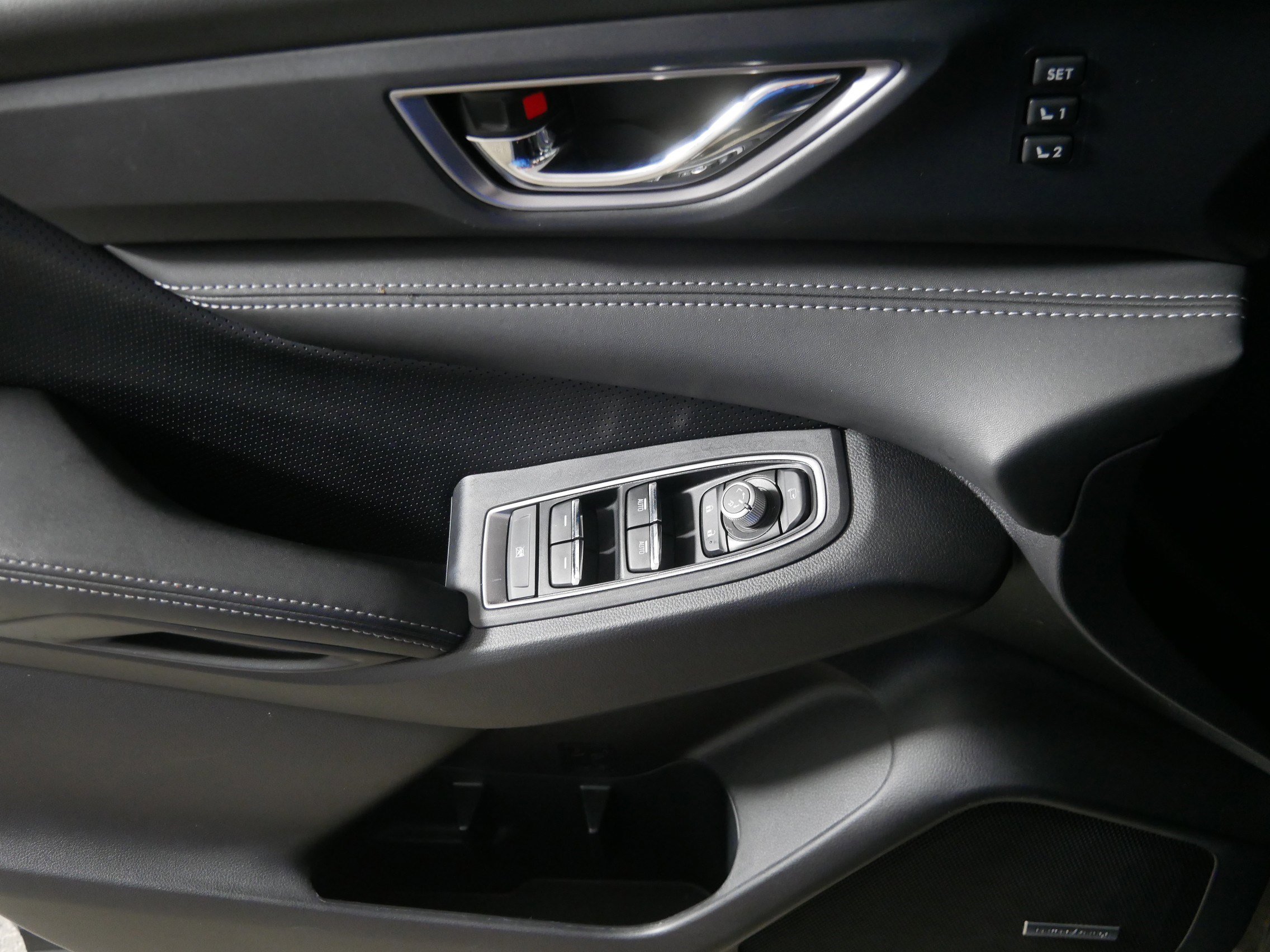 2023 Subaru Ascent Limited photo 19