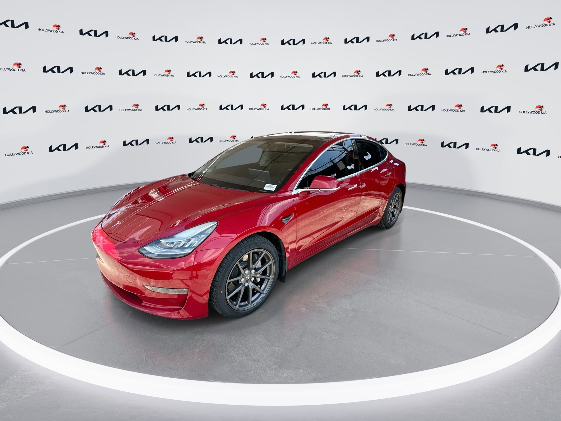 2018 Tesla Model 3 Long Range photo 4