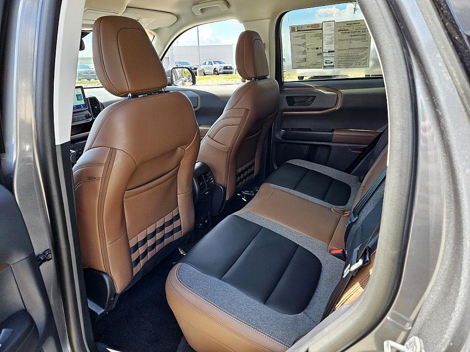2024 Ford Bronco Sport Outer Banks photo 8