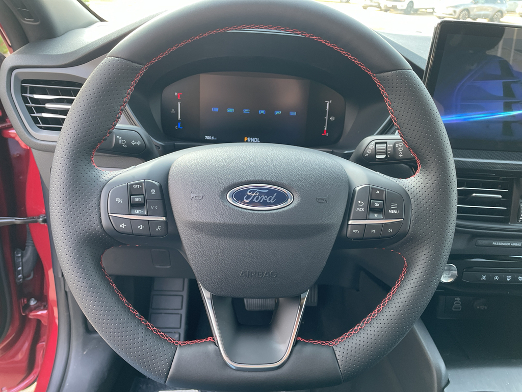 2025 Ford Escape ST-Line photo 17