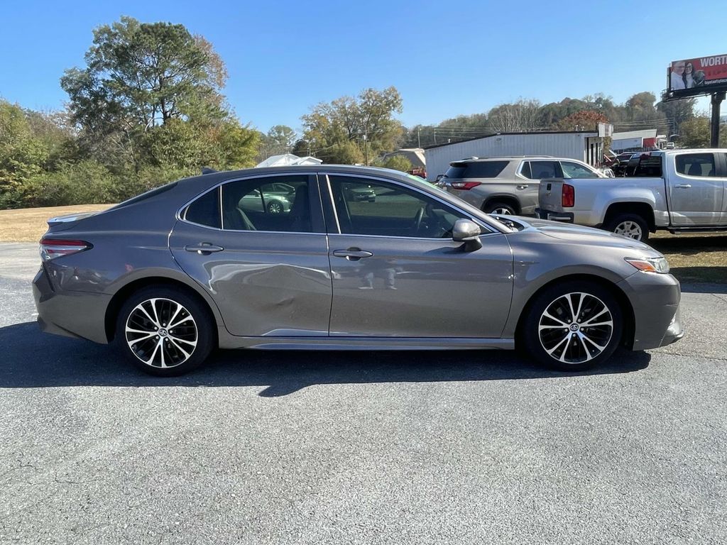 Used 2019 Toyota Camry SE with VIN 4T1B11HK5KU203197 for sale in Sylacauga, AL