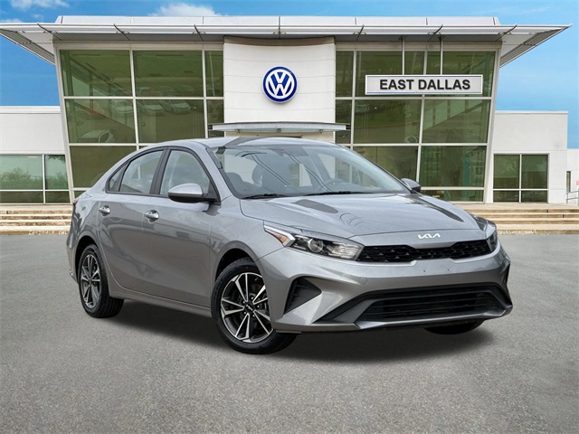 2024 Kia Forte LXS's photo