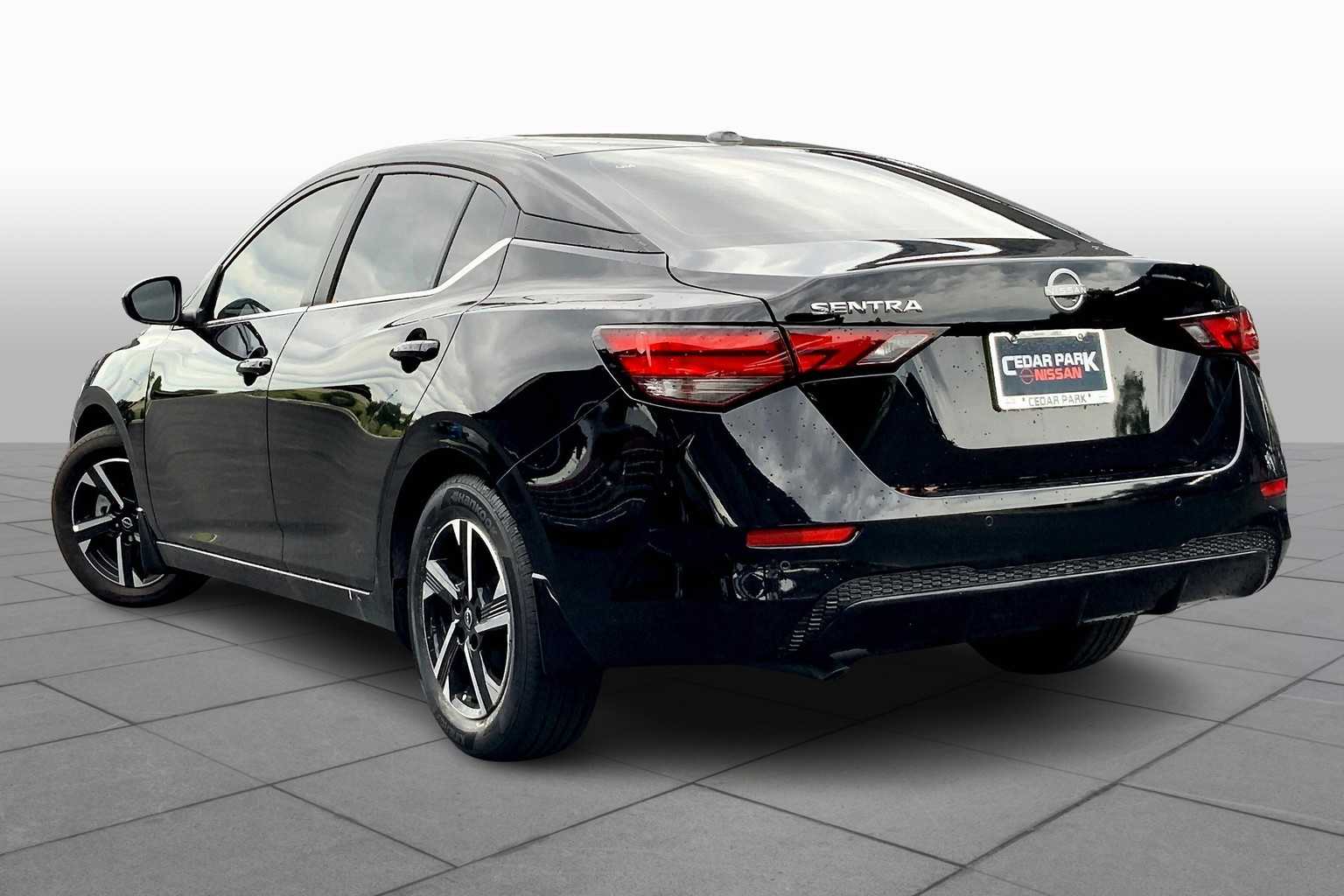 2025 Nissan Sentra SV photo 12