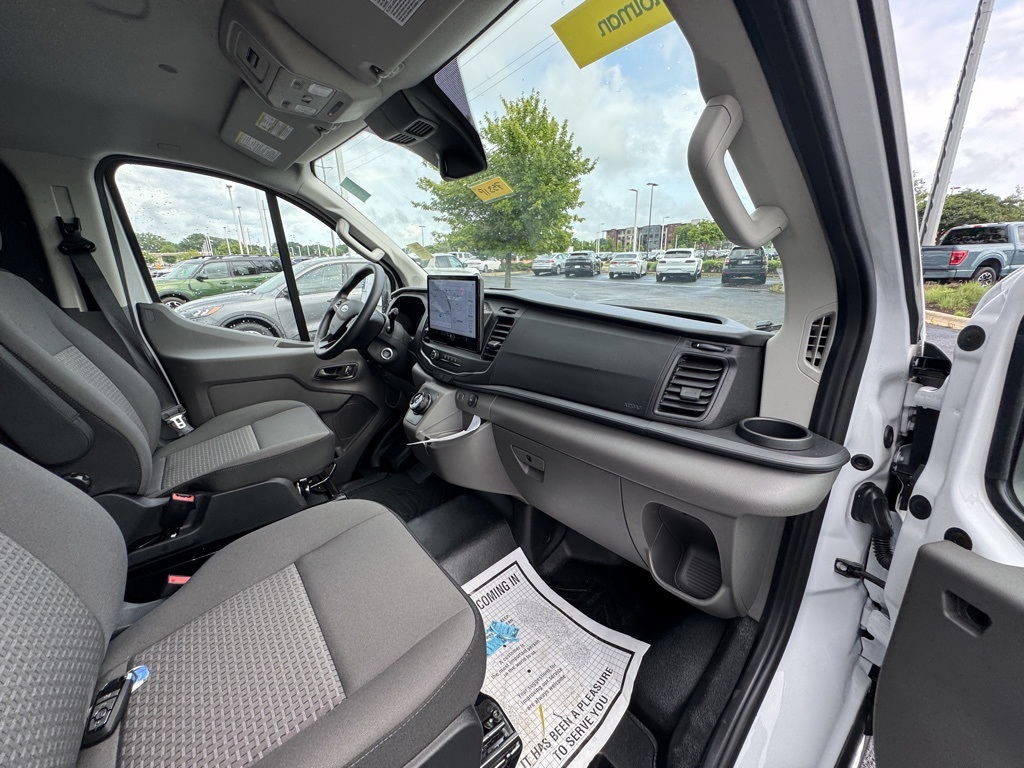 2025 Ford Transit photo 14