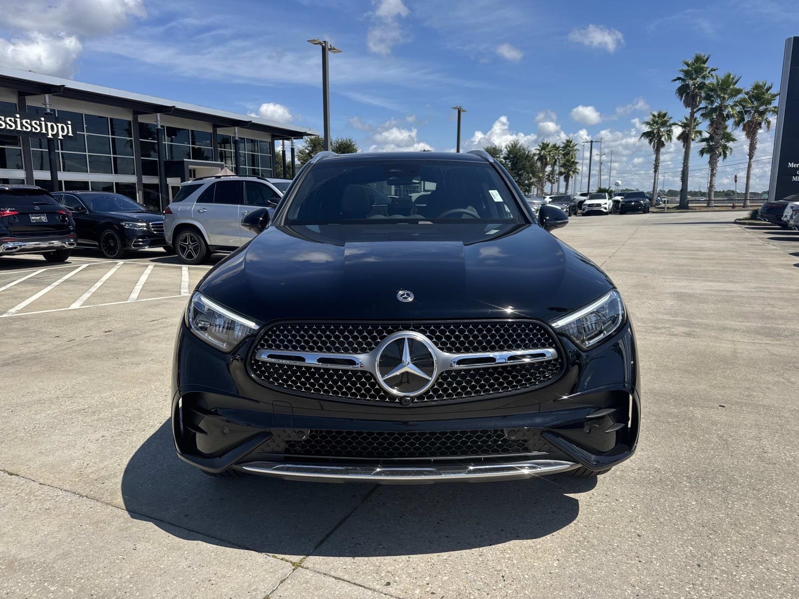 2026 Mercedes Benz GLC 300 4MATIC photo 2