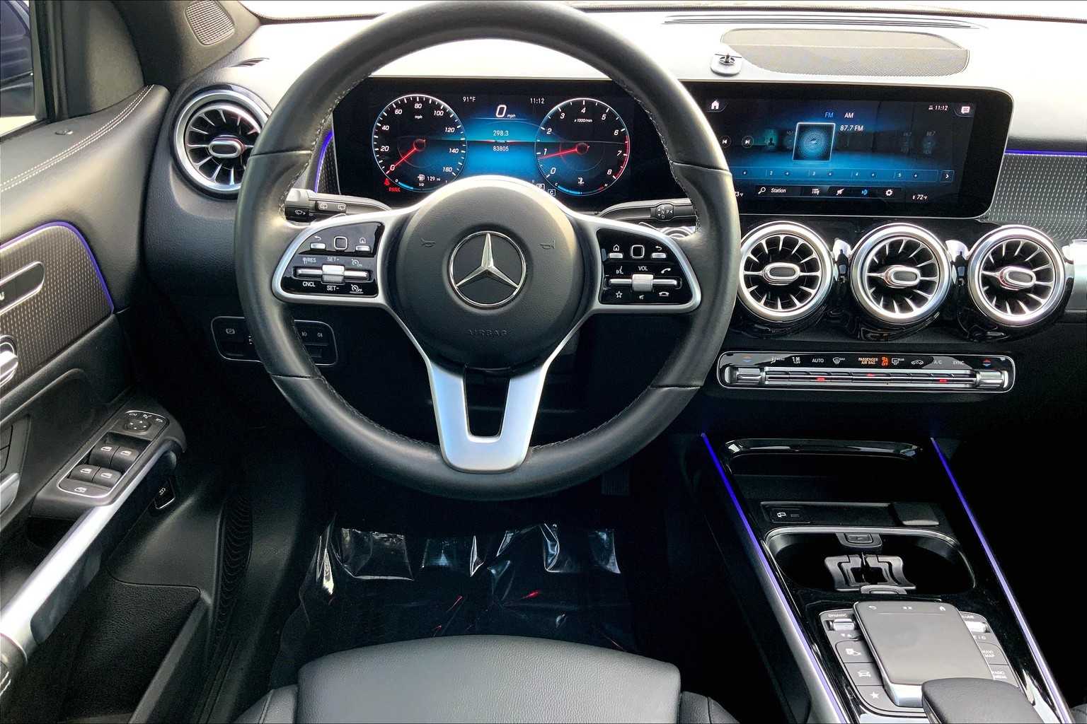 2021 Mercedes Benz GLB 250 photo 4