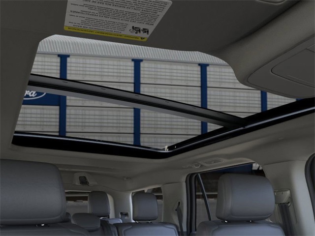2025 Ford Expedition photo 21