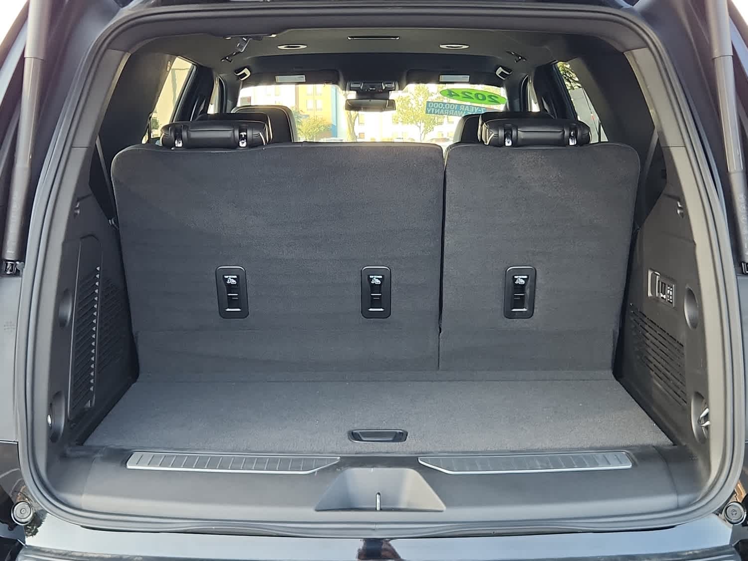 2024 Chevrolet Tahoe Premier photo 22