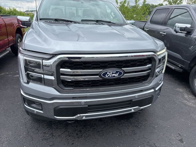 2025 Ford F-150 Lariat photo 16