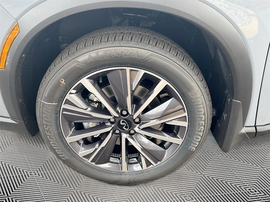 2026 Infiniti QX60 Luxe photo 31
