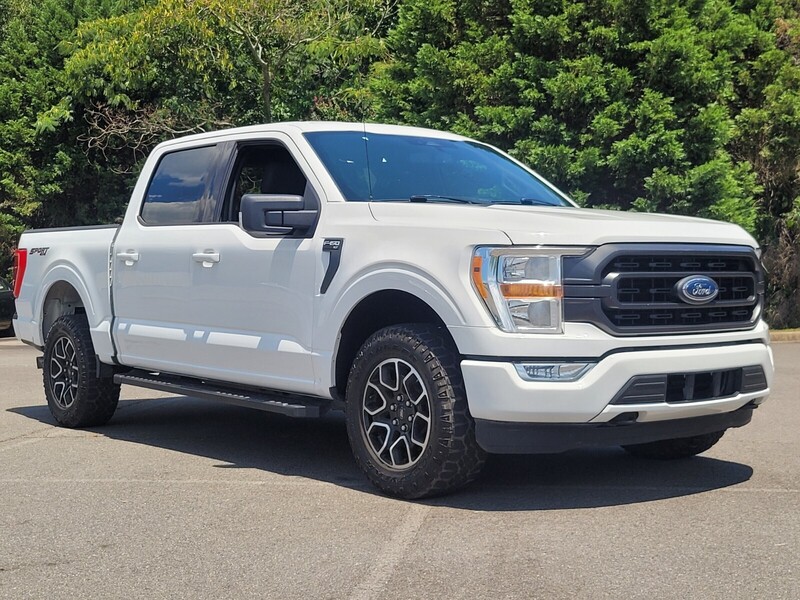 2021 Ford F-150 XLT photo 2