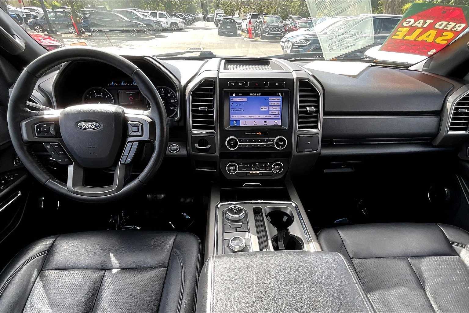 2019 Ford Expedition XLT photo 11