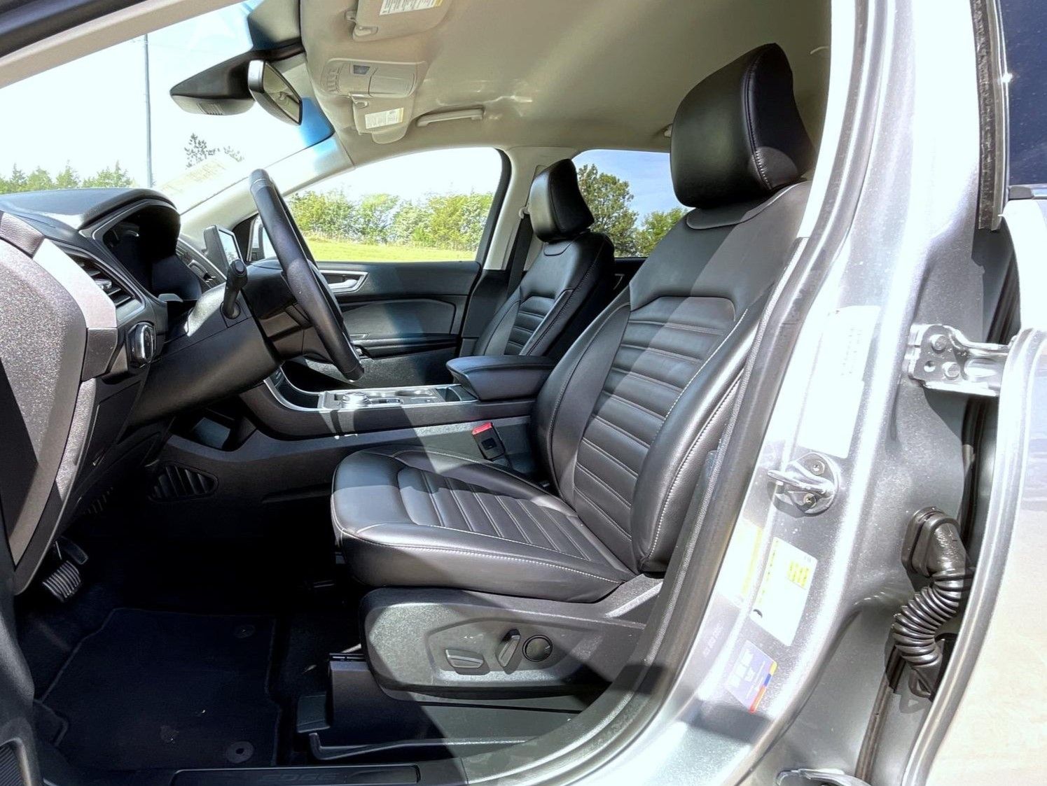 2024 Ford Edge SEL photo 10