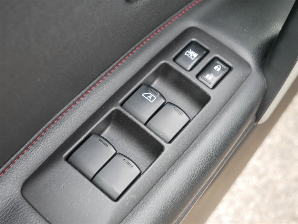 2013 Nissan Rogue SL photo 17