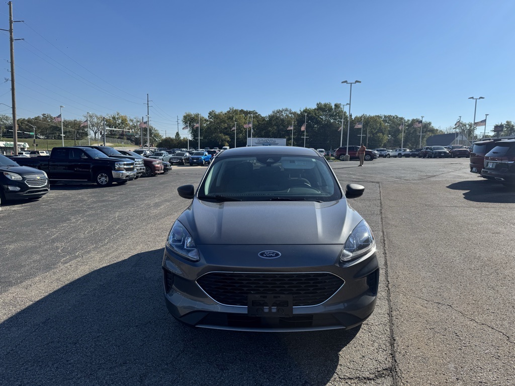 Used 2022 Ford Escape SE with VIN 1FMCU9G64NUA71214 for sale in Kansas City