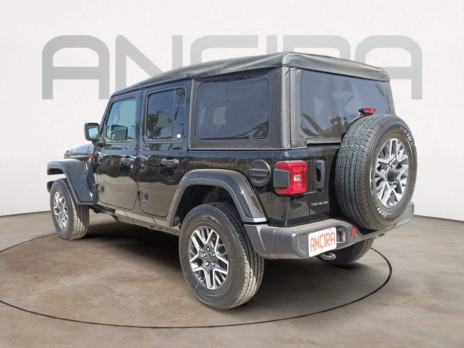2025 Jeep Wrangler Sahara photo 7