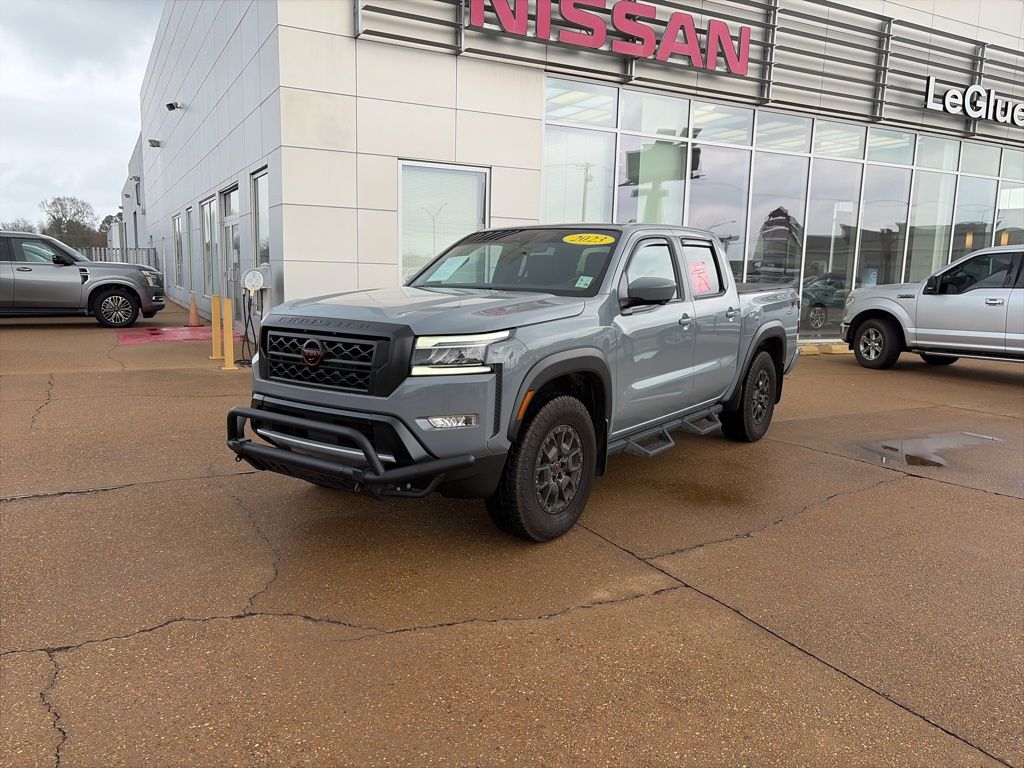 2023 Nissan Frontier PRO-X's photo