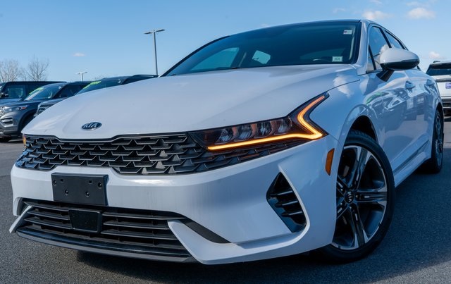 2021 Kia K5 EX's photo