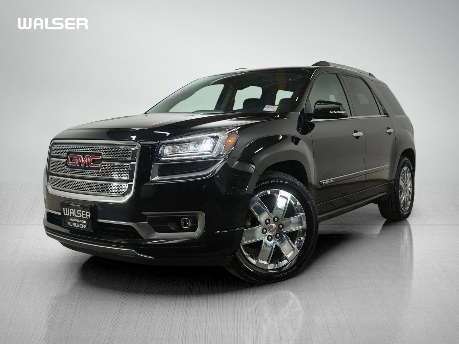 2015 GMC Acadia Denali's photo
