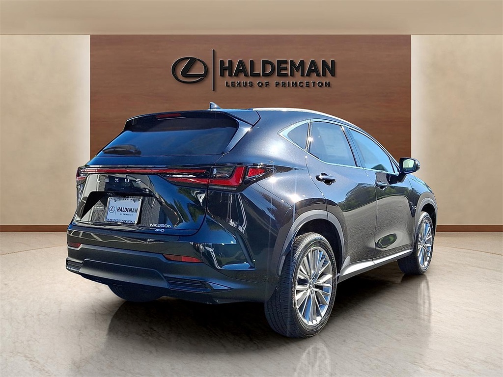 2026 Lexus NX 350h Premium photo 4