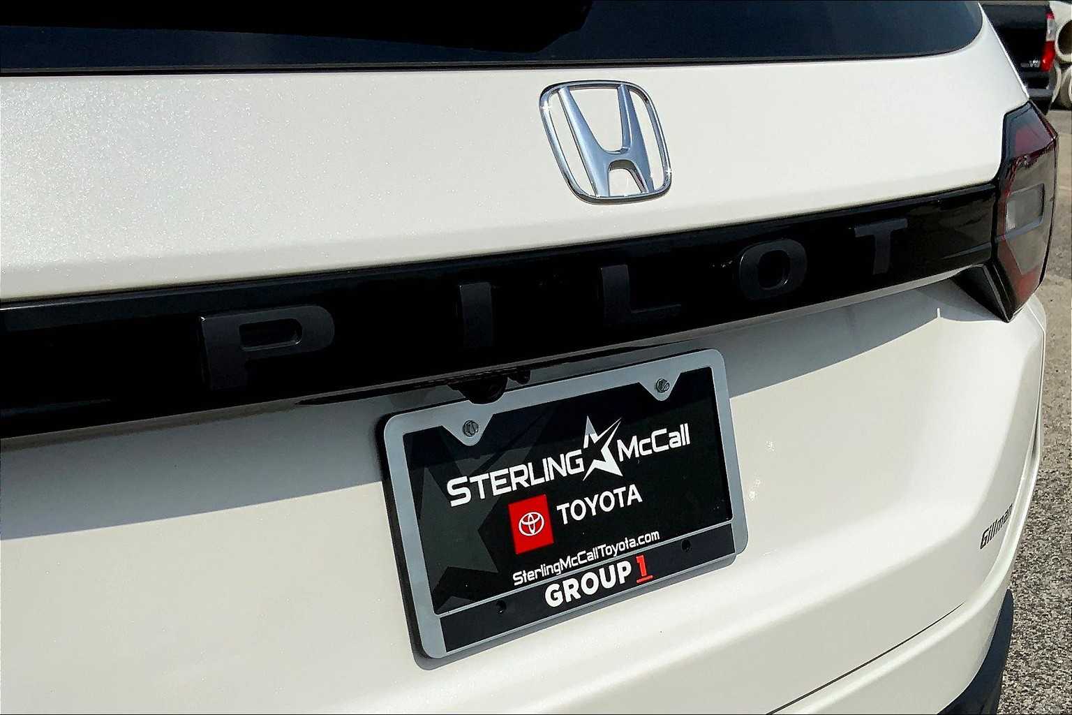 2025 Honda Pilot EX-L photo 9