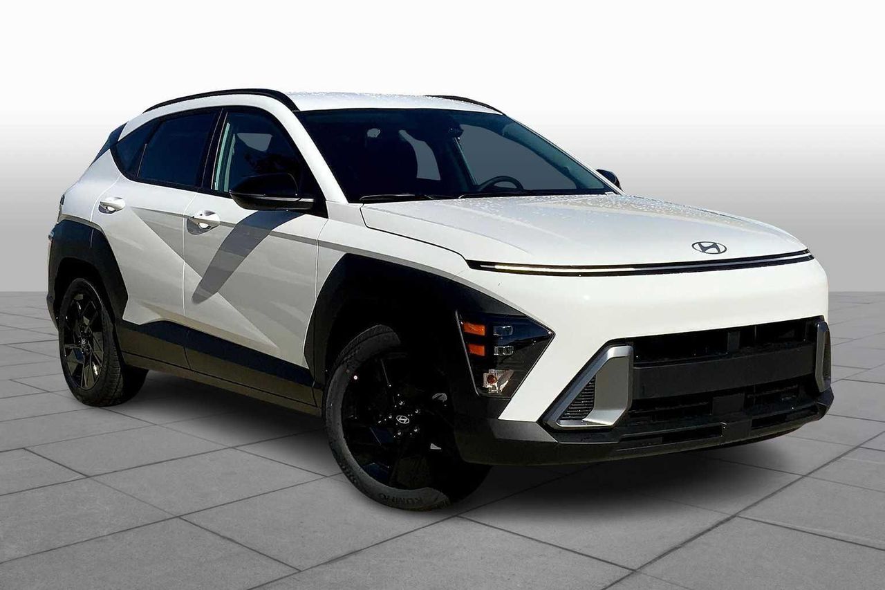 2026 Hyundai Kona SEL photo 2