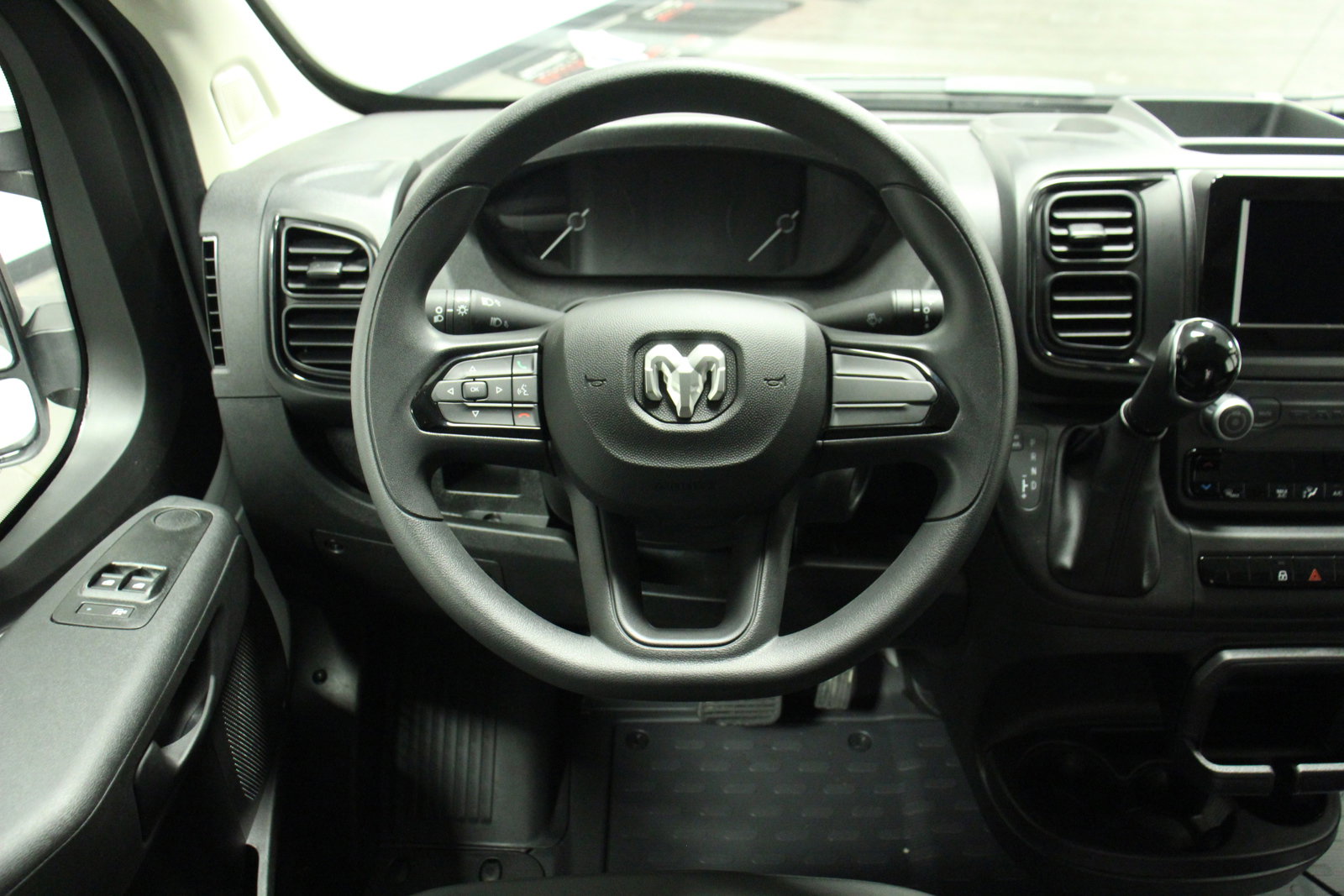 2025 Ram ProMaster 2500 photo 15