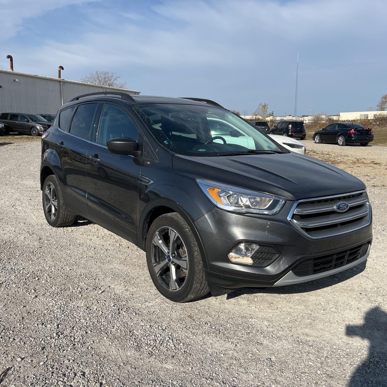 2017 Ford Escape SE Sport photo 4