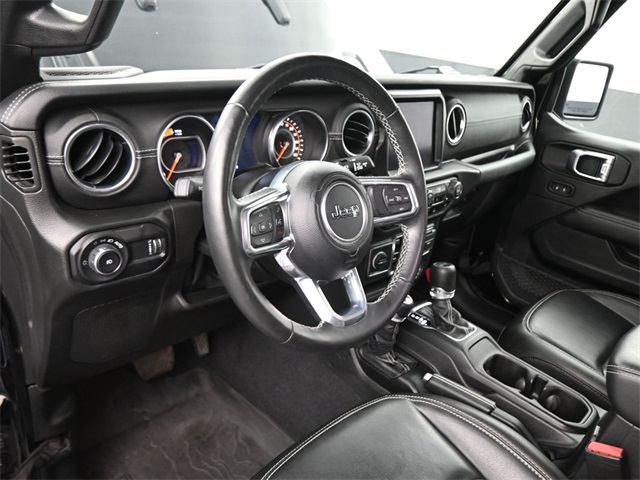2023 Jeep Wrangler Sahara photo 15