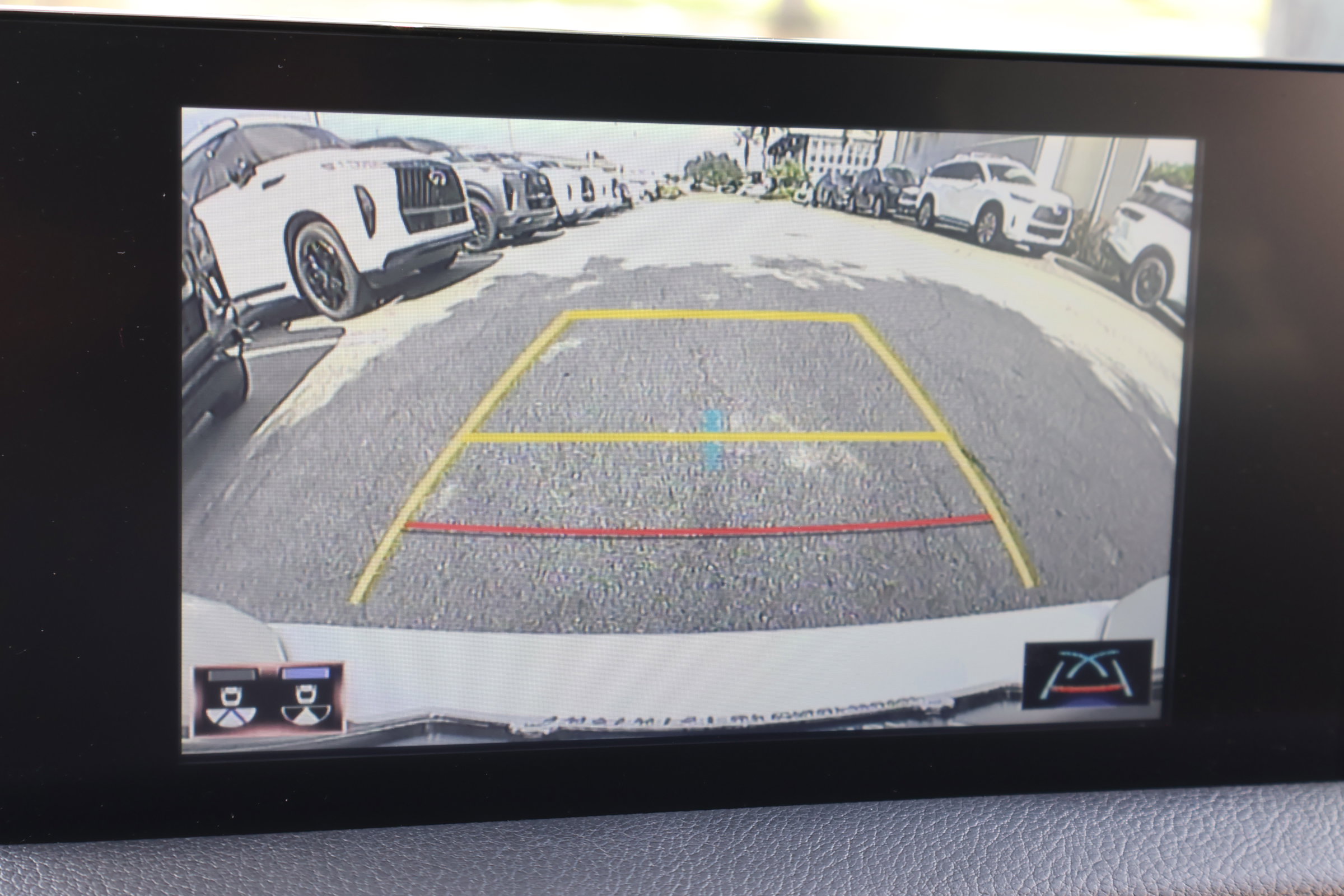 2024 Lexus IS 300 photo 4