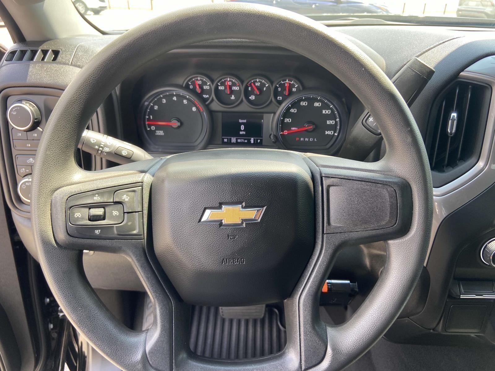 2024 Chevrolet Silverado 2500HD Custom photo 20
