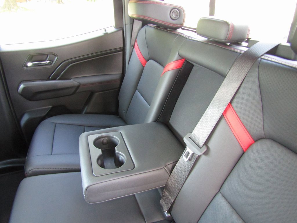 2025 Chevrolet Colorado Z71 photo 29