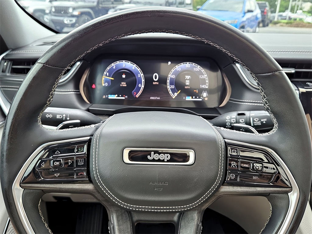 2023 Jeep Grand Cherokee Overland photo 20