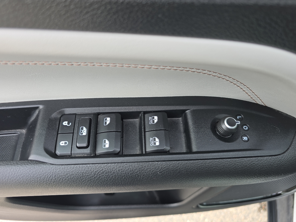 2022 Jeep Compass Limited photo 14