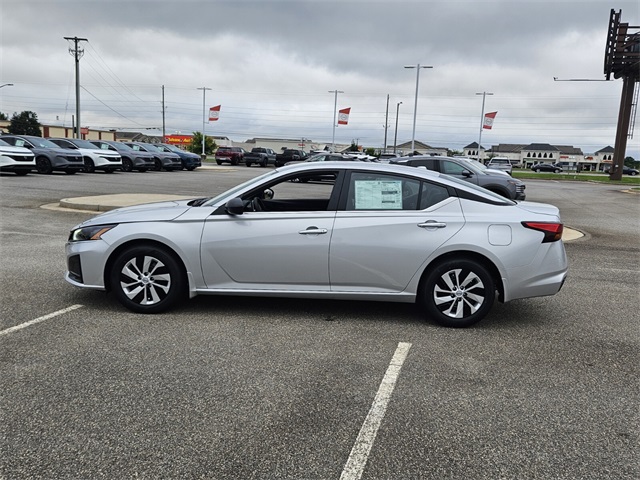 2025 Nissan Altima 2.5 S photo 3