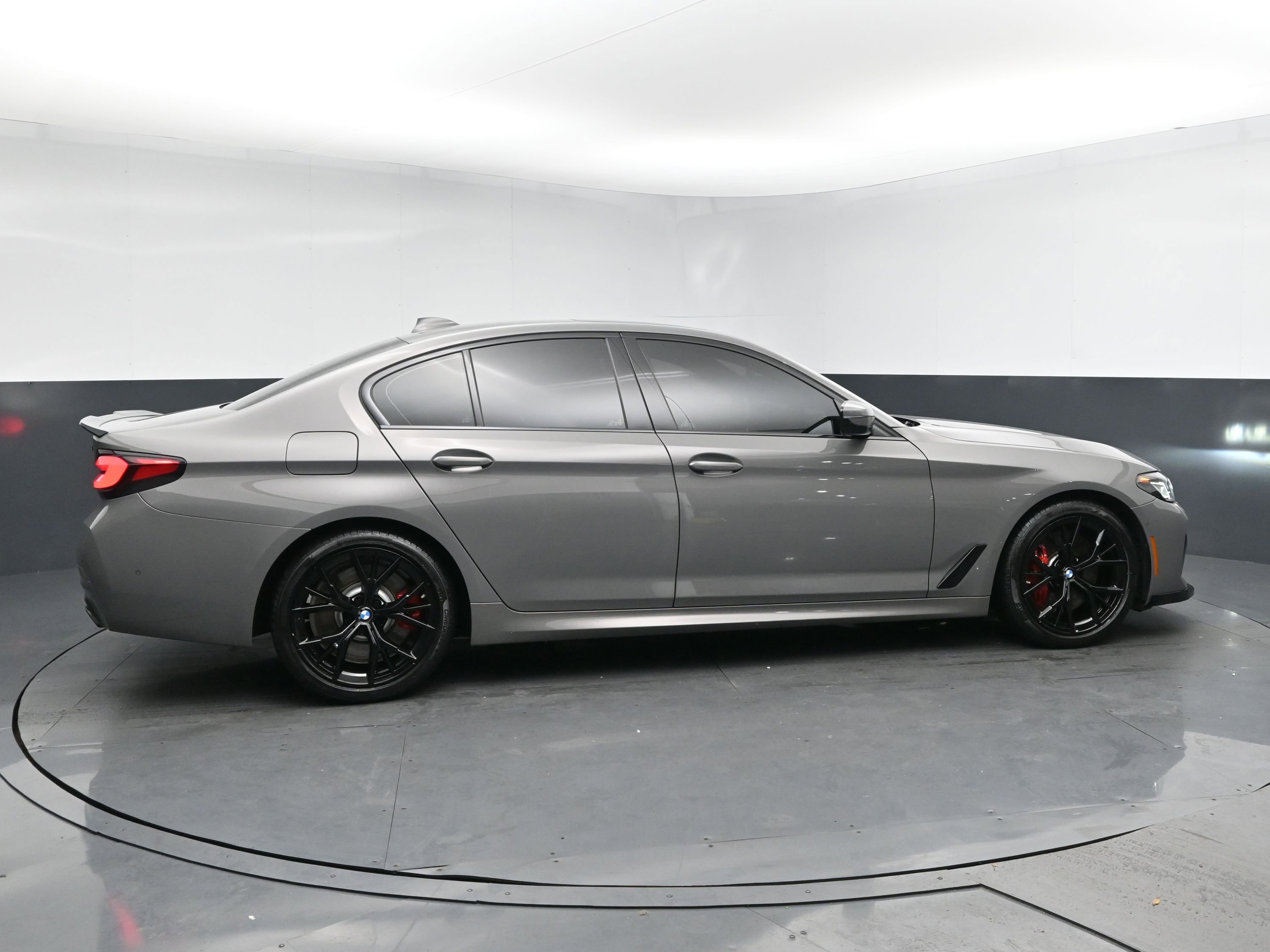 2022 Bmw 540i xDrive photo 3