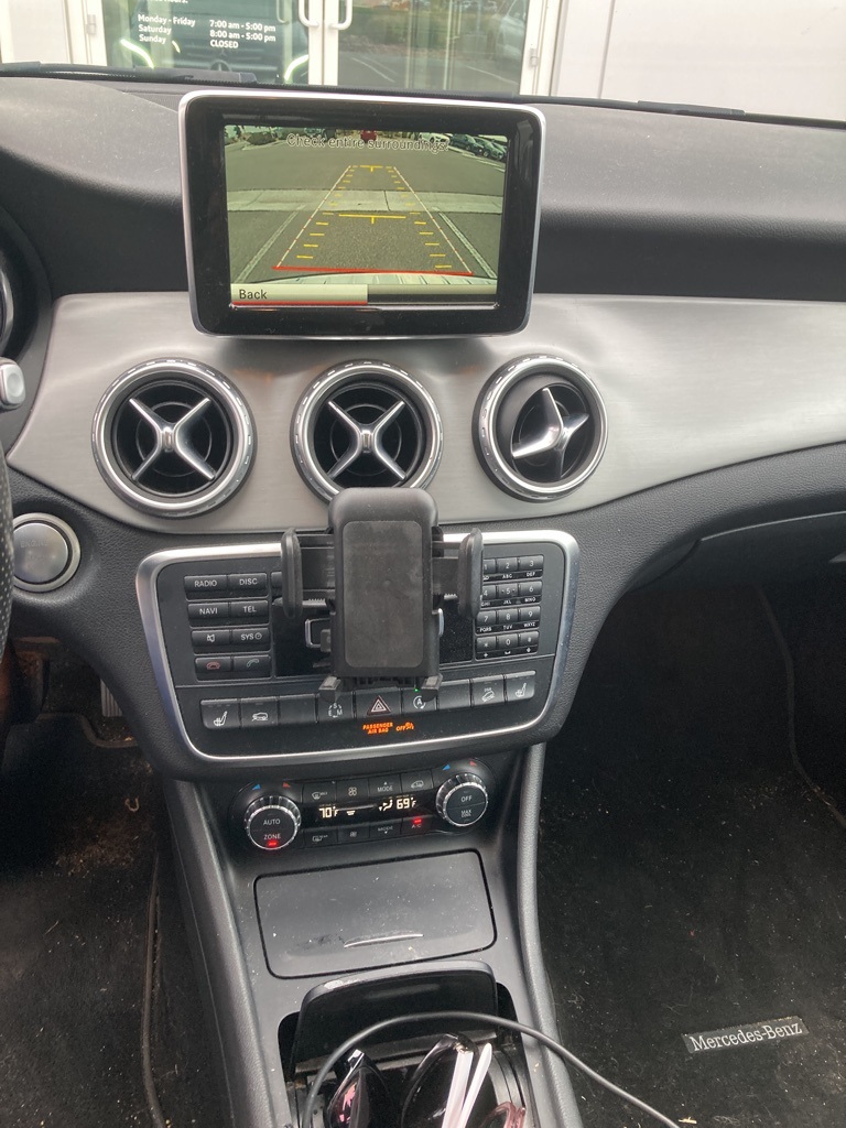 2015 Mercedes Benz GLA 250 4MATIC photo 4