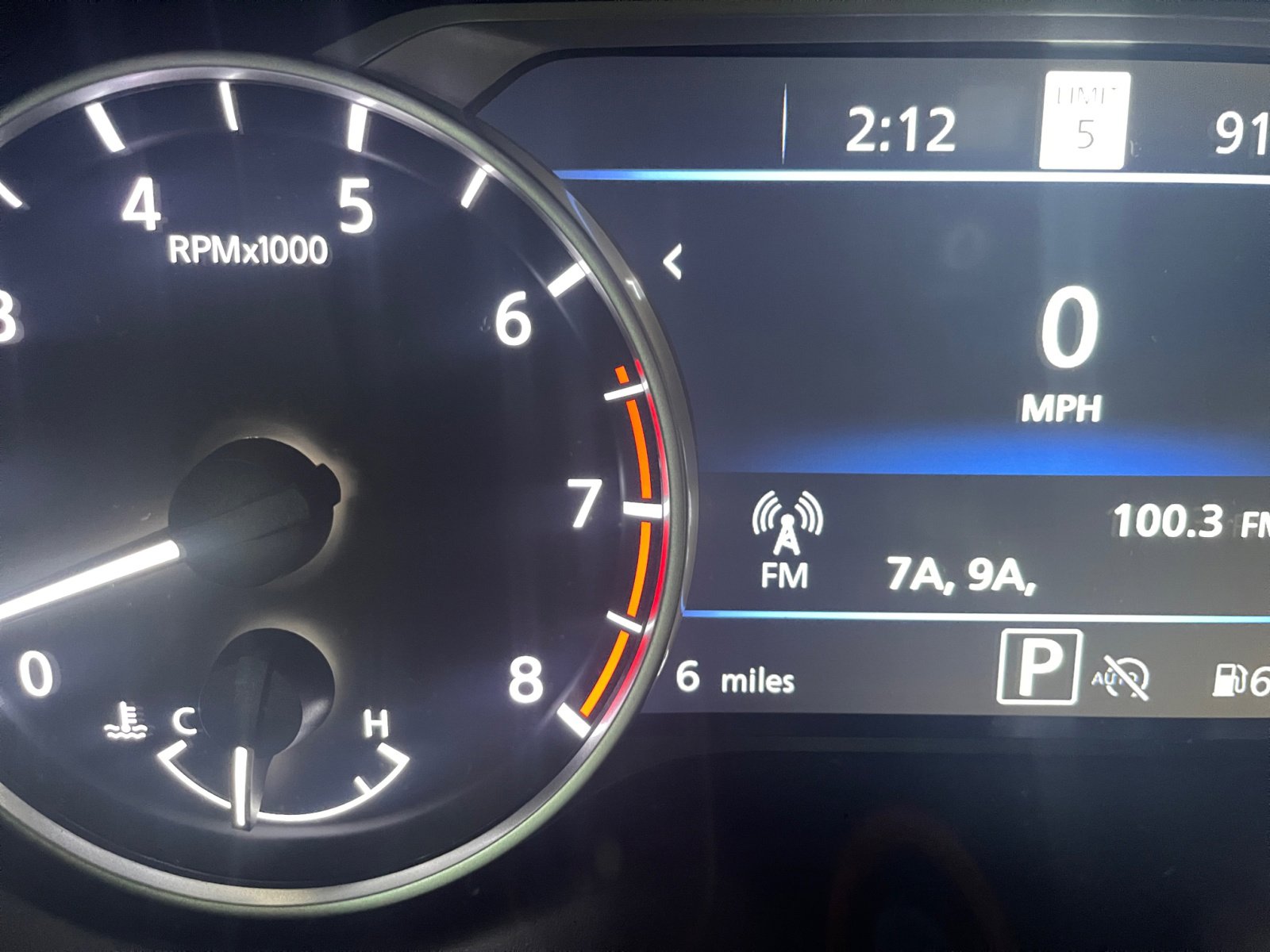 2025 Nissan Sentra SV photo 2