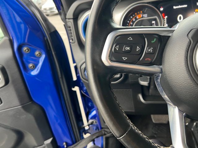 2020 Jeep Wrangler Unlimited Sahara photo 11