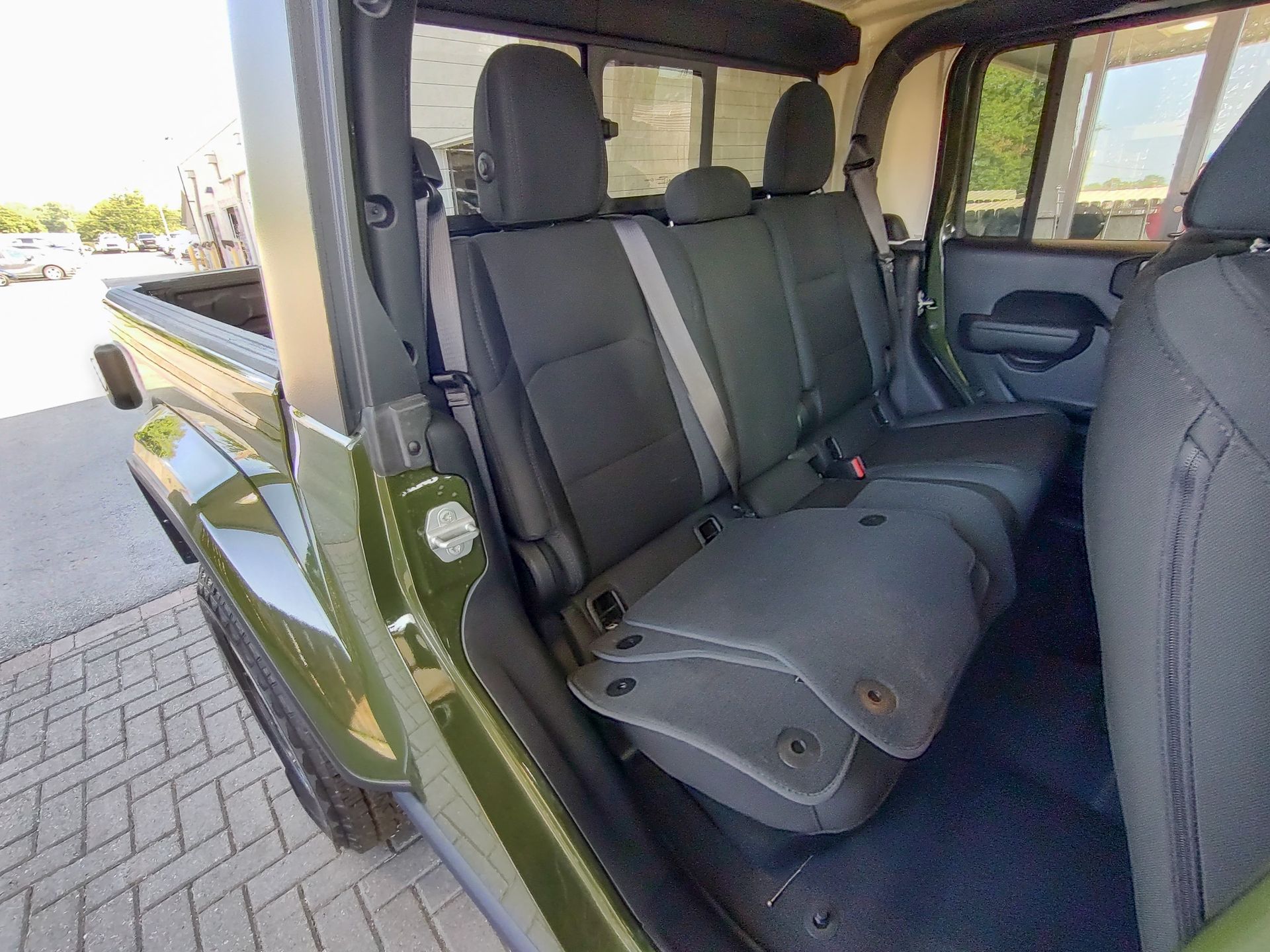 2022 Jeep Gladiator Willys photo 7