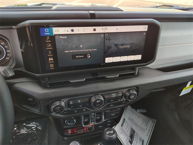 2025 Jeep Wrangler Willys photo 19